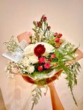 Load image into Gallery viewer, Soft Touch Bouquet
